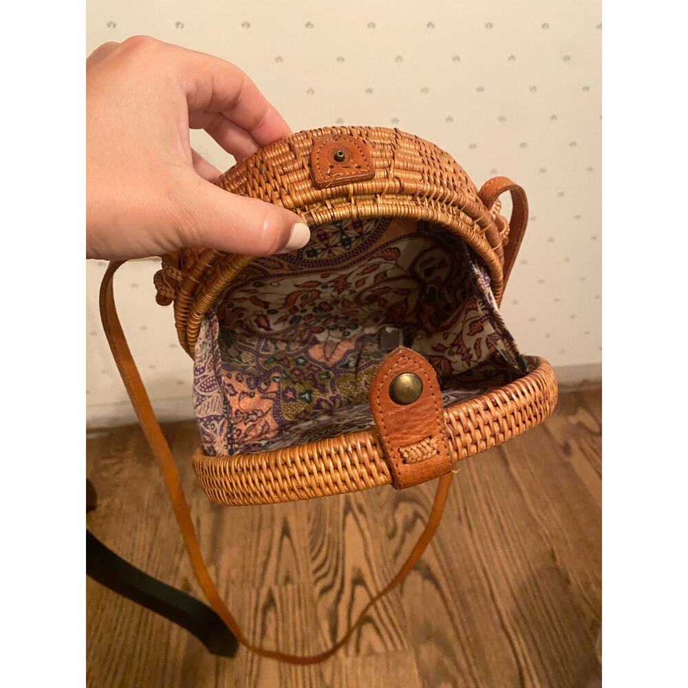 Rattan Round Bali Bag - Picture 3 of 4